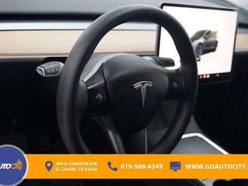 Used 2024 Tesla Model Y image 18