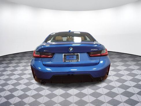 Used 2026 BMW 330i xDrive Sedan w/ M Sport Package image 9