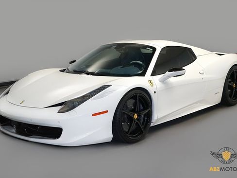Used 2015 Ferrari 458 Spider image 3