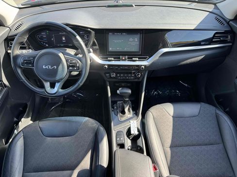 Used 2022 Kia Niro EX FWD image 26