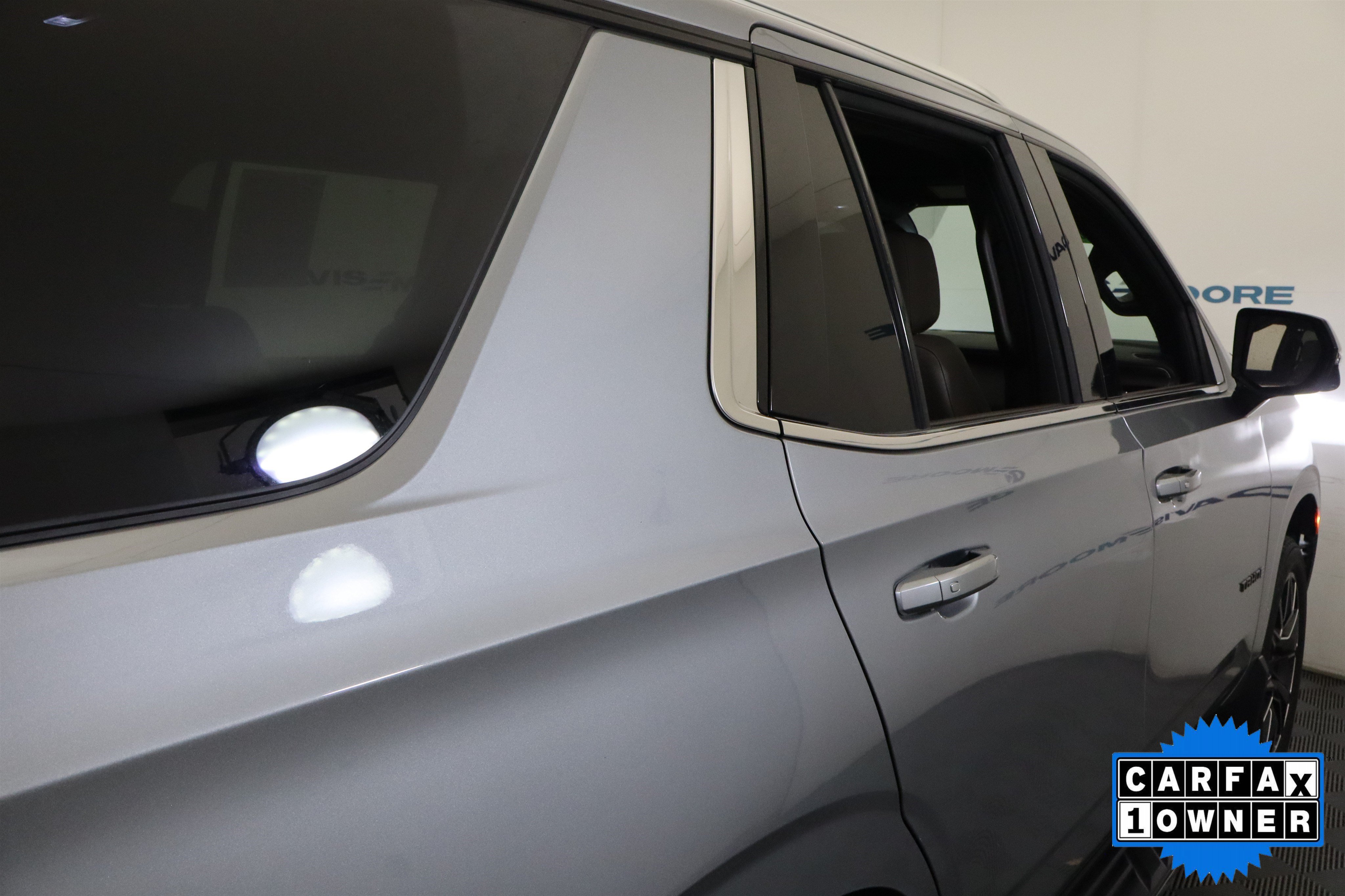 Used 2024 Chevrolet Tahoe LT w/ Luxury Package RWD image 7