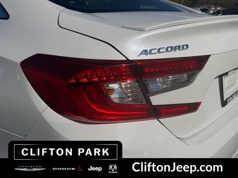 Used 2020 Honda Accord Sport image 7