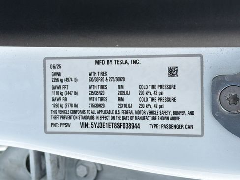 Used 2025 Tesla Model 3 Performance AWD/4WD image 17