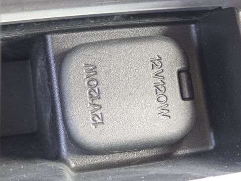 Used 2011 MAZDA MAZDA3 i Touring FWD image 5