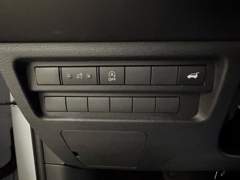 New 2026 Mitsubishi Outlander Trail Edition image 10