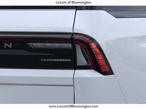 New 2026 Lincoln Navigator L Black Label w/ Black Label Special Edition AWD/4WD image 24