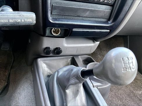 Used 2003 Toyota Tacoma 2WD Xtracab image 16
