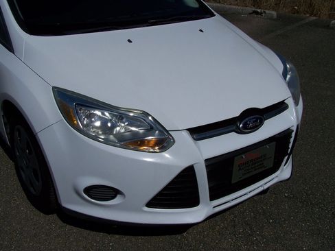 Used 2013 Ford Focus S FWD image 28