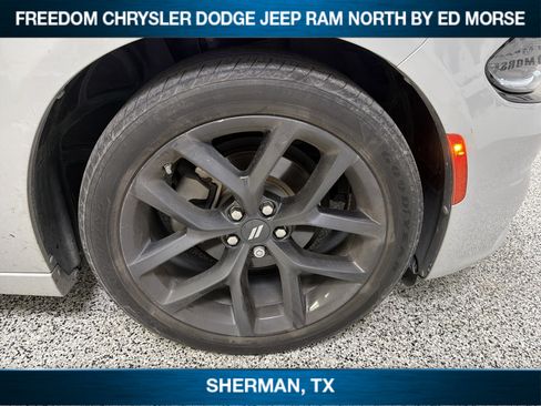 Used 2022 Dodge Charger SXT w/ Blacktop Package RWD image 12