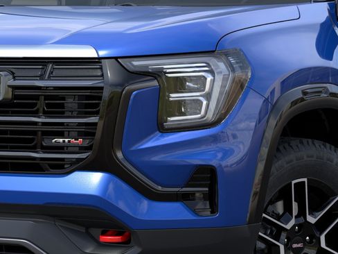 New 2027 GMC Terrain AT4 w/ Technology Package II AWD/4WD image 10