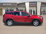 Used 2022 GMC Terrain SLE w/ Driver Convenience Package image 2