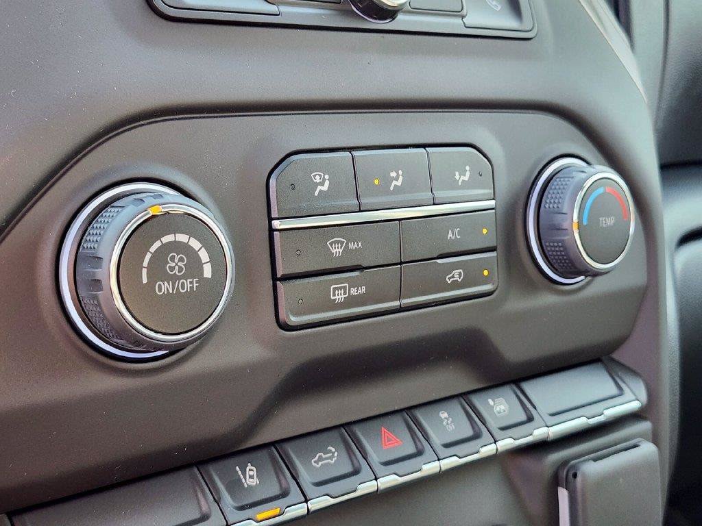 New 2026 Chevrolet Silverado 2500 Custom w/ Custom Convenience Package AWD/4WD image 20