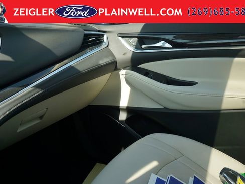 Used 2023 Buick Enclave Essence w/ Experience Buick Package AWD/4WD image 32