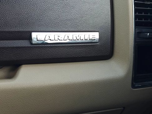 Used 2011 RAM 2500 Laramie RWD image 30