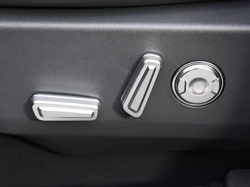 New 2026 Lincoln Nautilus Premier w/ Equipment Group 102A AWD/4WD image 14
