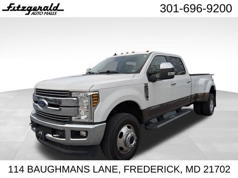 Used 2019 Ford F350 Lariat w/ Lariat Ultimate Package image 3