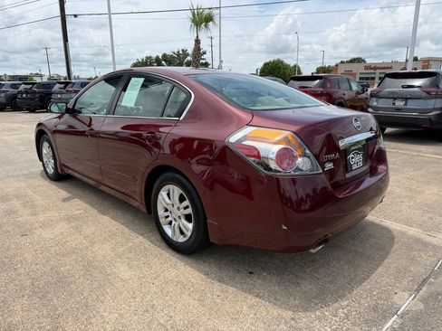 Used 2010 Nissan Altima 2.5 SL w/ SL Pkg FWD image 3