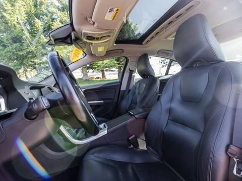 Used 2016 Volvo S60 T5 Premier FWD image 11