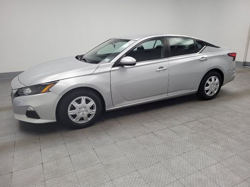 Used 2022 Nissan Altima 2.5 S FWD image 2