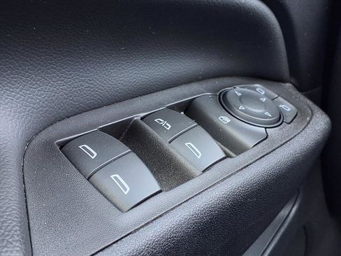 Used 2023 Chevrolet Equinox LT image 20