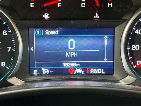 Used 2023 Chevrolet Equinox LT image 37