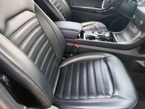 Used 2020 Ford Edge SEL w/ Cold Weather Package AWD/4WD image 31