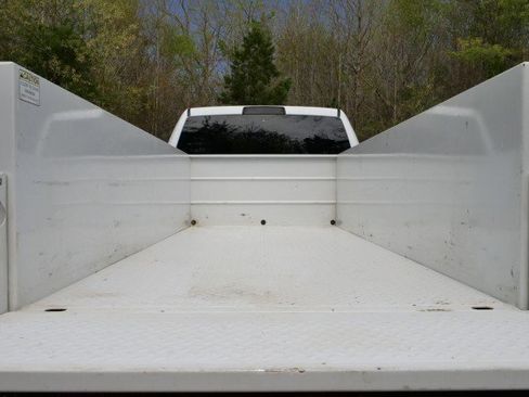 Used 2024 RAM 3500 SLT w/ Quick Order Package 2YG SLT image 26