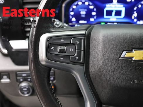 Used 2022 Chevrolet Silverado 1500 LT AWD/4WD image 15