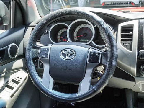 Used 2012 Toyota Tacoma PreRunner w/ TRD Off-Road Pkg RWD image 16
