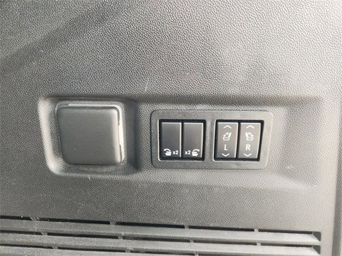 Used 2022 Chevrolet Tahoe RST w/ Luxury Package RWD image 33