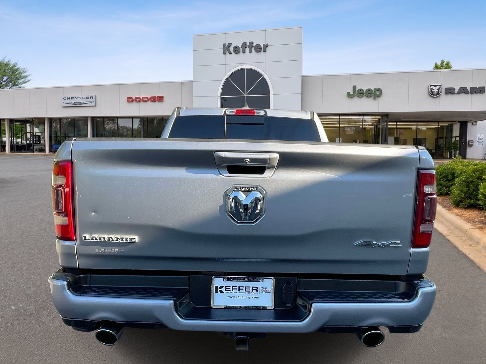 Used 2020 RAM 1500 Laramie w/ Sport Appearance Package AWD/4WD image 5