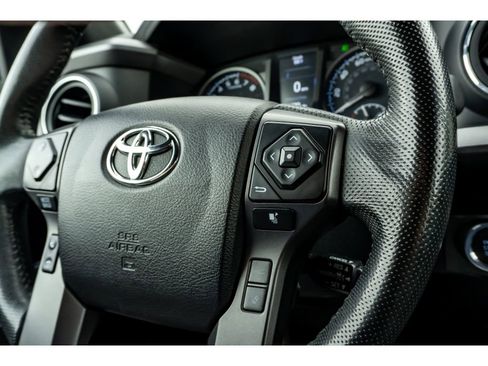 Used 2021 Toyota Tacoma TRD Off-Road image 26