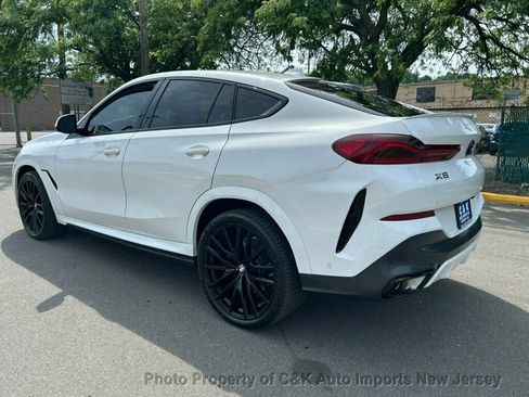 Used 2022 BMW X6 xDrive40i w/ Executive Package AWD/4WD image 15