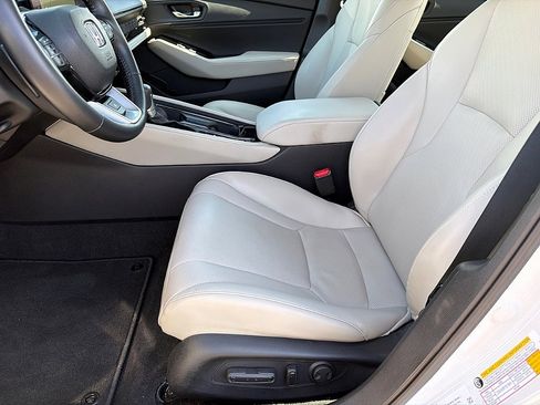 Used 2025 Honda Accord Touring image 10