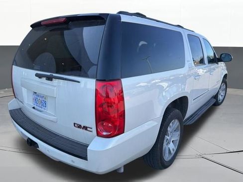 Used 2014 GMC Yukon XL SLT w/ SLT-2 Equipment Package image 9