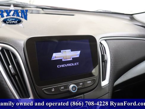 Used 2024 Chevrolet Malibu LT image 19