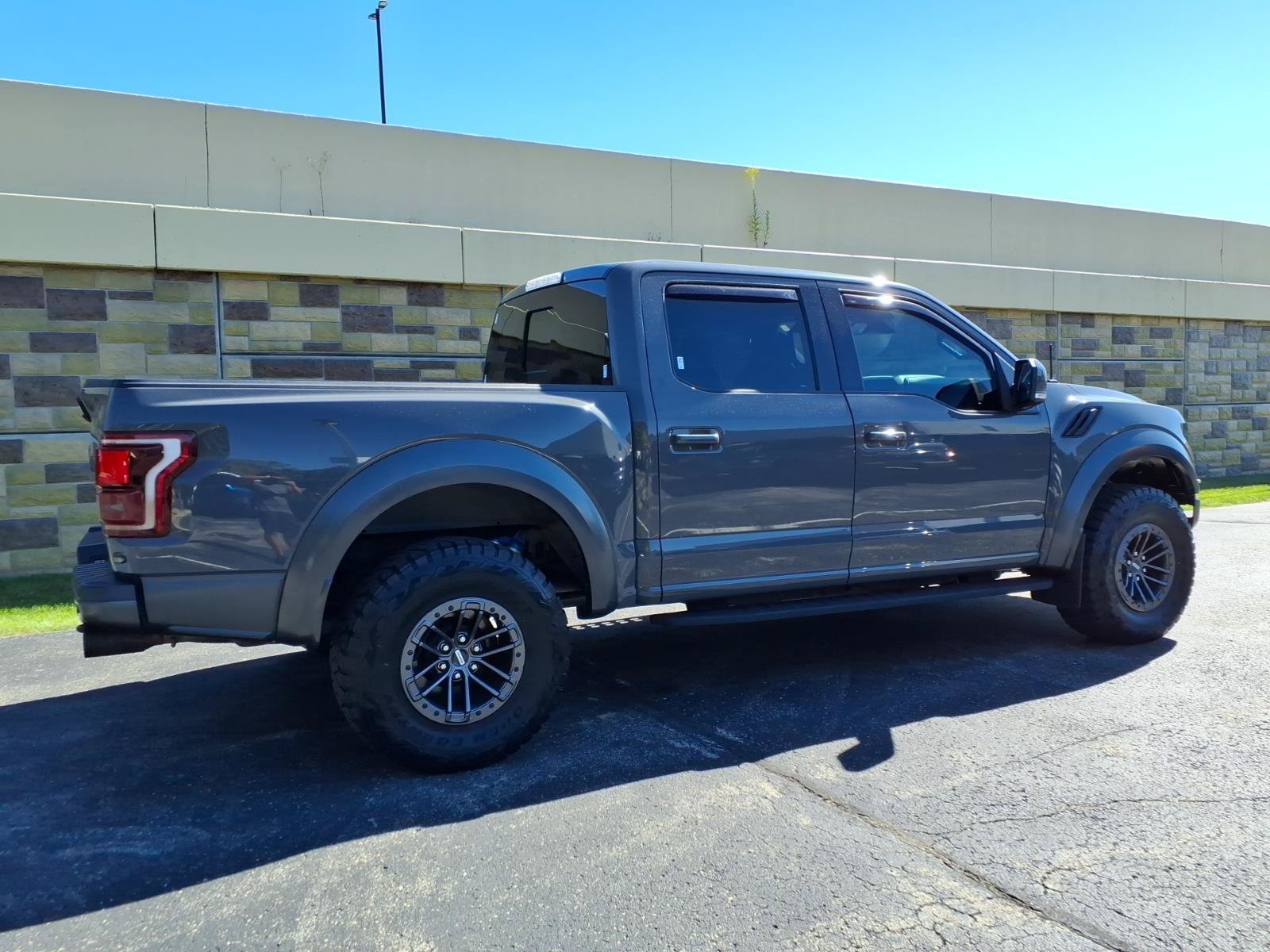 Used 2018 Ford F150 Raptor w/ Equipment Group 802A Luxury AWD/4WD image 11