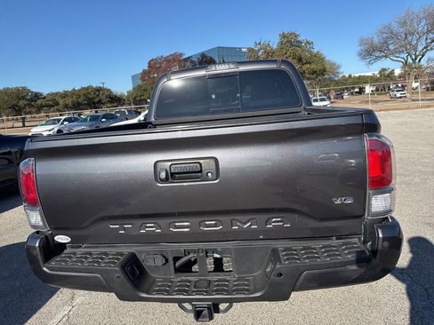 Used 2020 Toyota Tacoma TRD Sport image 6