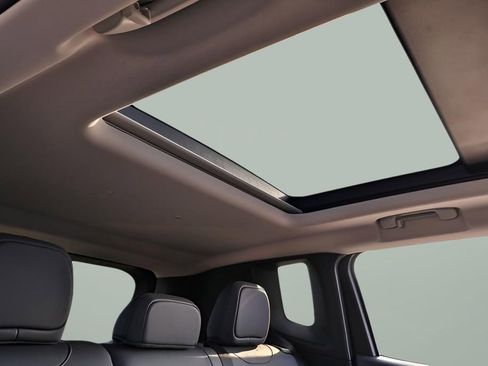 Used 2023 Jeep Renegade Trailhawk w/ Sun/Sound Group image 24