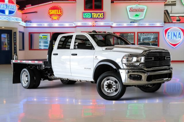 Used 2022 RAM 5500 Tradesman w/ Chrome Appearance Group AWD/4WD image 1