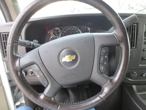 Used 2022 Chevrolet Express 2500 w/ Driver Convenience Package RWD image 12