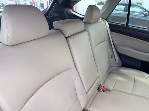 Used 2019 Subaru Outback 2.5i Limited w/ Popular Package #2 AWD/4WD image 19
