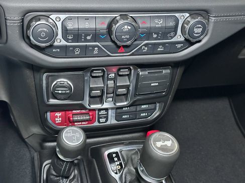 New 2026 Jeep Wrangler Unlimited Rubicon image 29