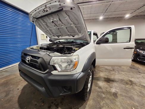 Used 2015 Toyota Tacoma 4x4 Access Cab image 30