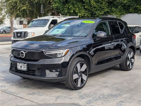 Used 2023 Volvo XC40 Recharge Ultimate image 7