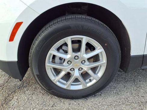 Used 2024 Chevrolet Equinox LS w/ LS Convenience Package FWD image 48