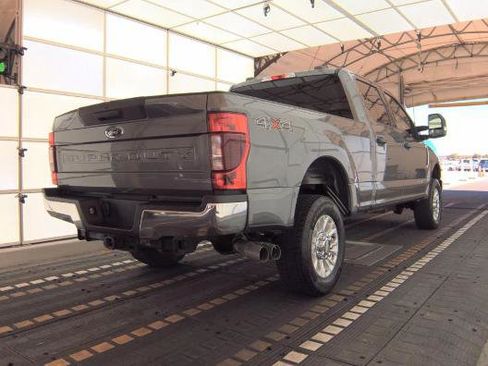 Used 2022 Ford F250 XLT image 3