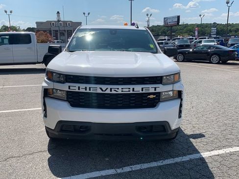 Used 2021 Chevrolet Silverado 1500 Custom w/ Safety Confidence Package AWD/4WD image 2
