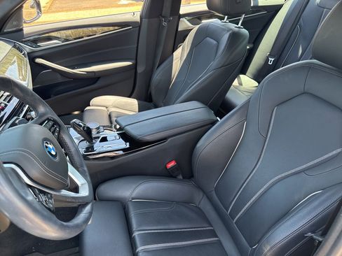 Used 2023 BMW 530e xDrive w/ Premium Package AWD/4WD image 14