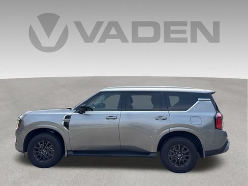 Used 2025 Nissan Armada SV RWD image 19